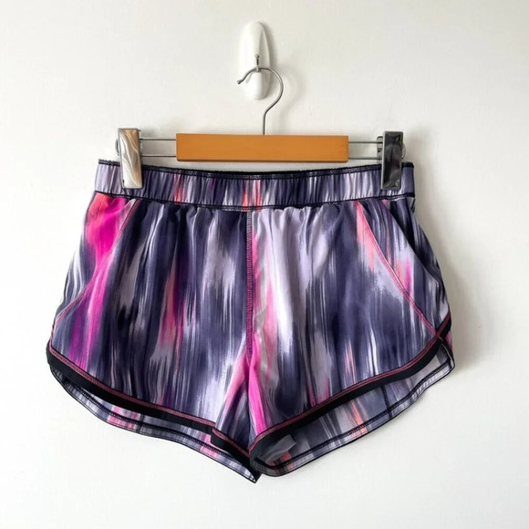 Lululemon Run: Roll  Down Short Mirage Deep Indigo Size 2 - Picture 1 of 7